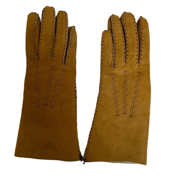 Jenners of Edinburgh, Scotland, Fleece Lined Tan Suede Ladies Gloves, Large - Picture 3 of 8